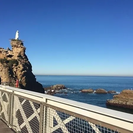 Central : Des Vacances Au Coeur De Ville شقة بياريتز